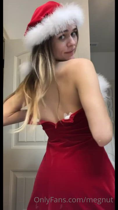 Oh no mommy your tits are out - free porn video