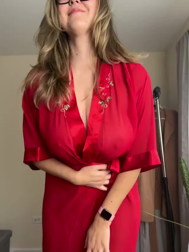 Did you wish for a tall, curvy gf 😊? (6’1) - free porn video