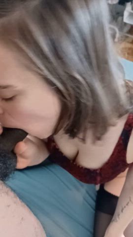 Starting the weekend with a mouth and throat massage is the best ! - free porn video