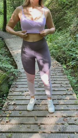 Best way to cool off on a run! [GIF] - free porn video