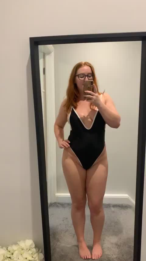 I squeezed into this just to seduce you ;) - free porn video