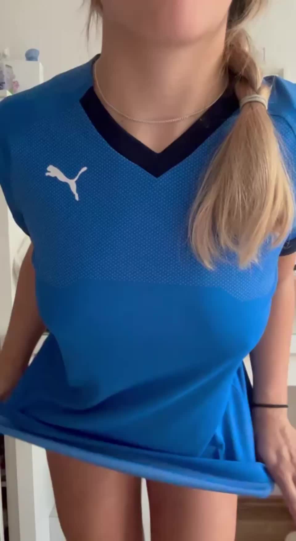 First thing I do as soon as I get home is take everything off - free porn video