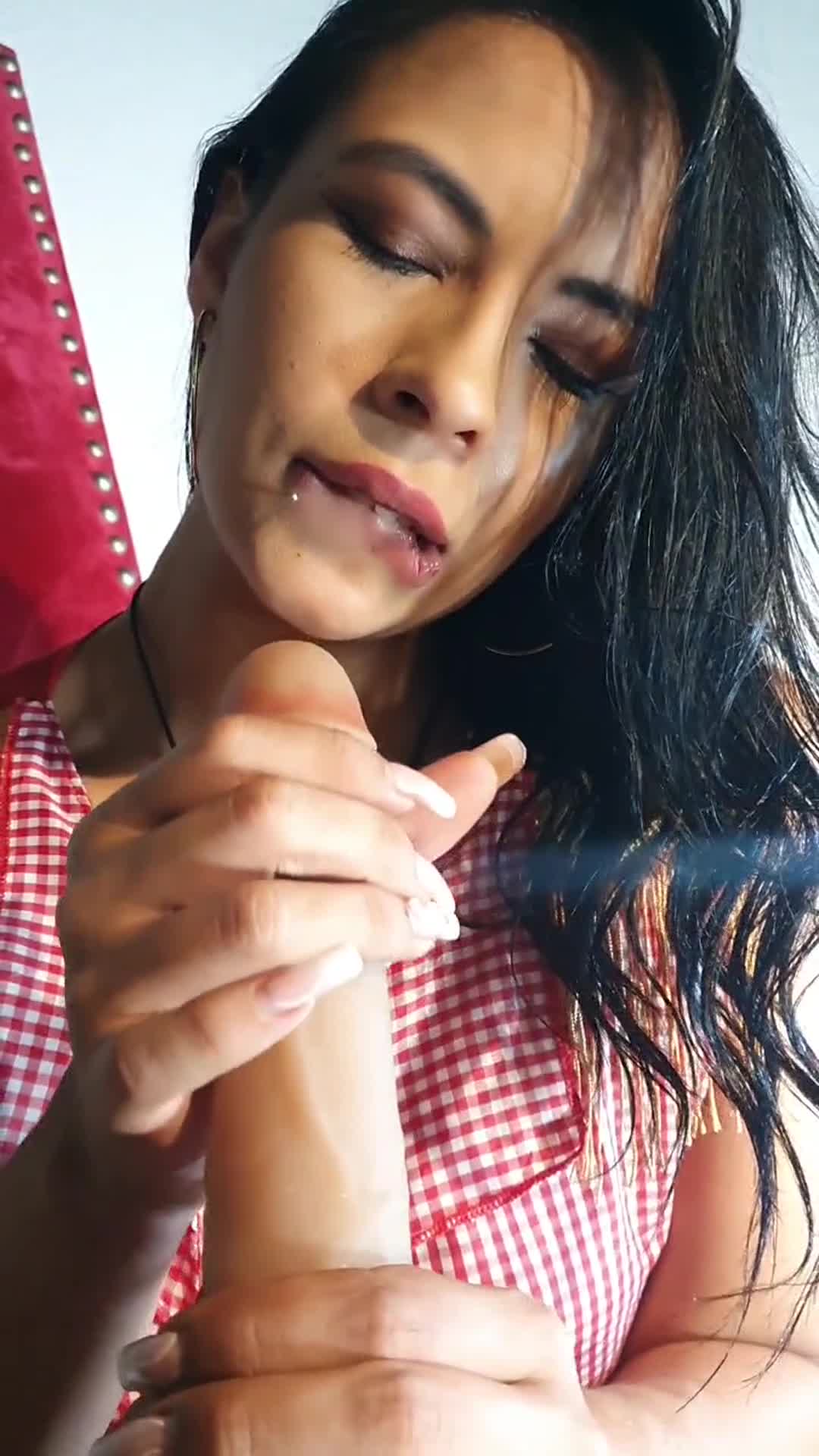 This is the way i look all dicks - free porn video