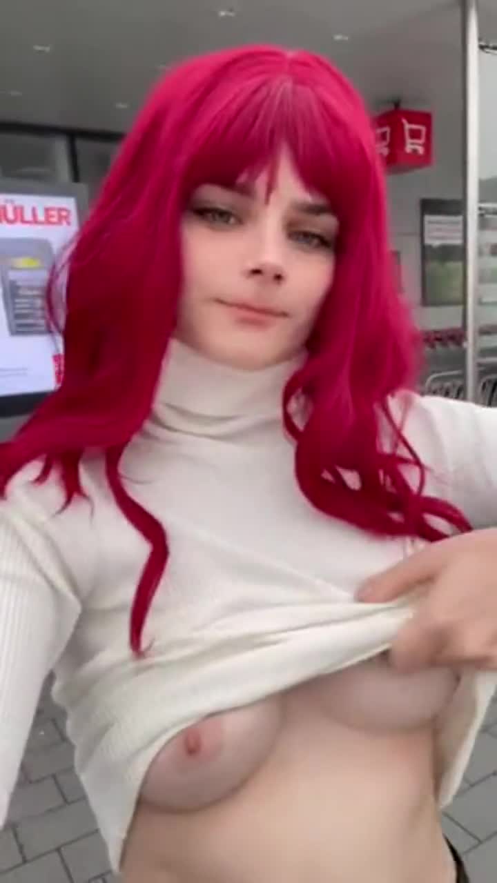 Finally finished shopping... decided to get my tits out in front of the store, hopefully no one has seen me haha - free porn video