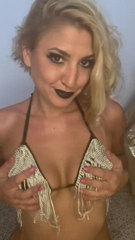 Small but still got bounce in them 😉 - free porn video
