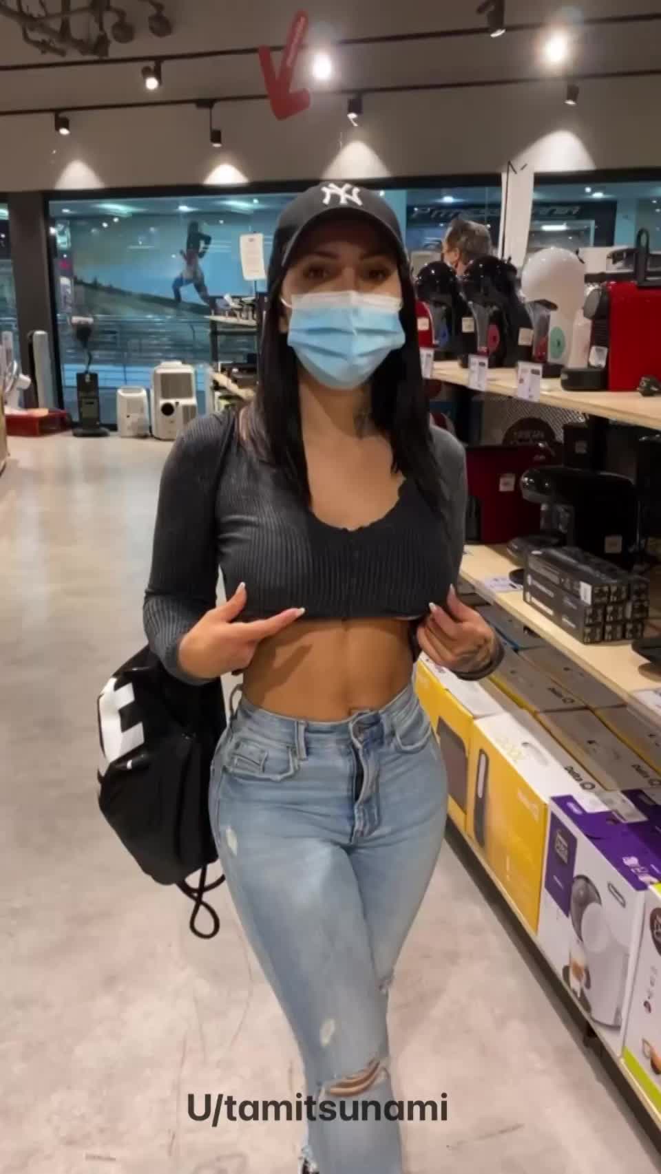 Mom is here - free porn video