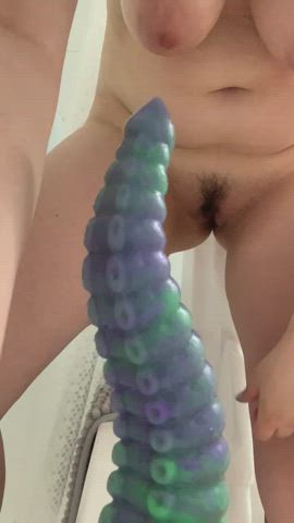 Decided to bring out the tentacle toy and have some fun - free porn video