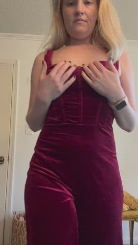 Have you ever let a pale milf take care of you? 39 f - free porn video