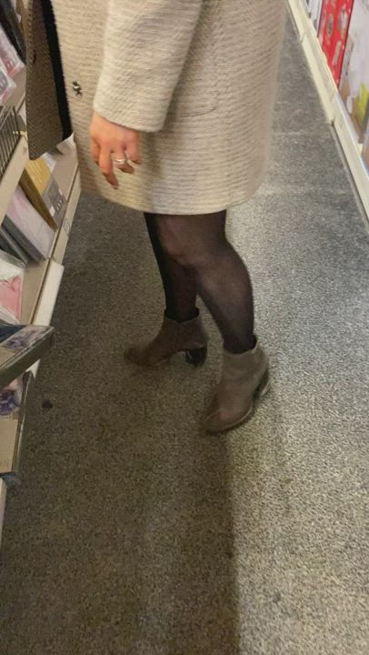 Want I’m hiding underneath my dress today! [GIF] - free porn video