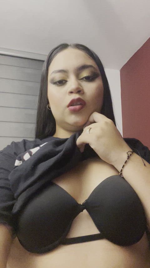Just wondering if you prefer small boobies over fake boobies - free porn video
