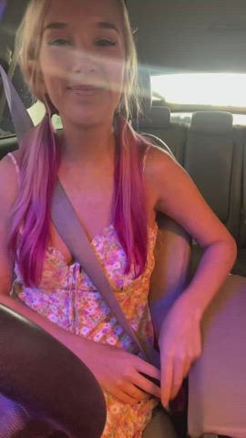 I think I need to start carrying dildos in my car :) [GIF] - free porn video