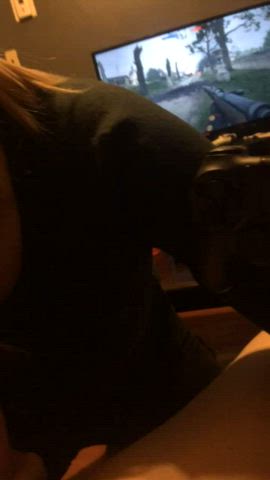 First time sucking his cock while gaming. Something about it really turned me on - free porn video