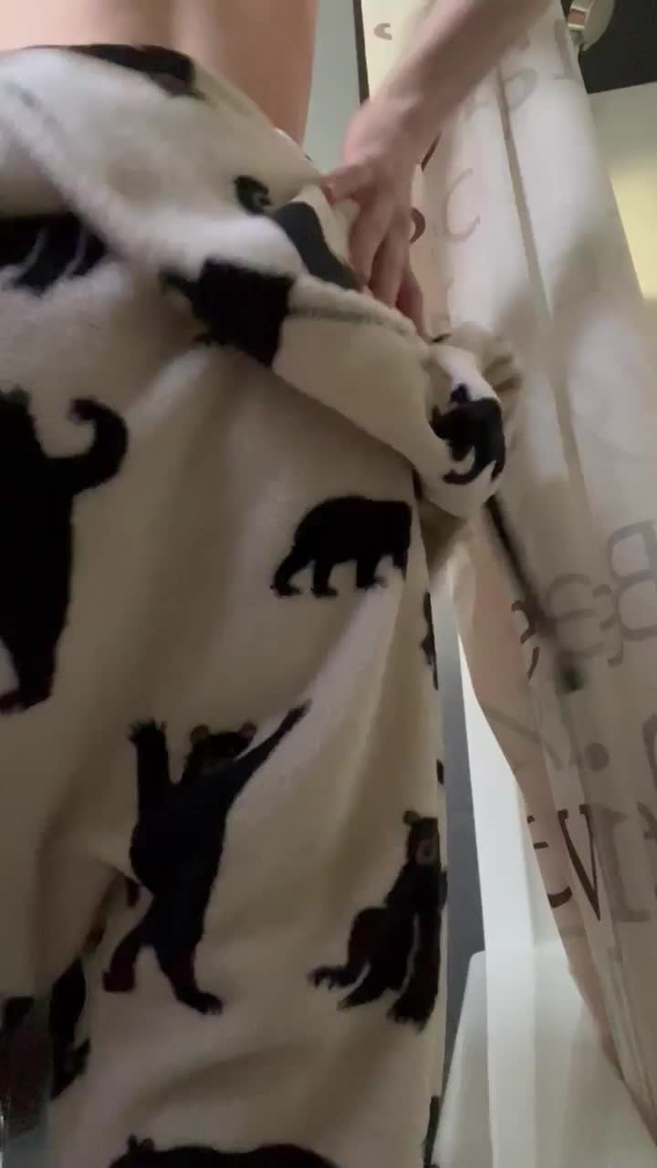 Cheers to exploring older cocks in 2023 - free porn video