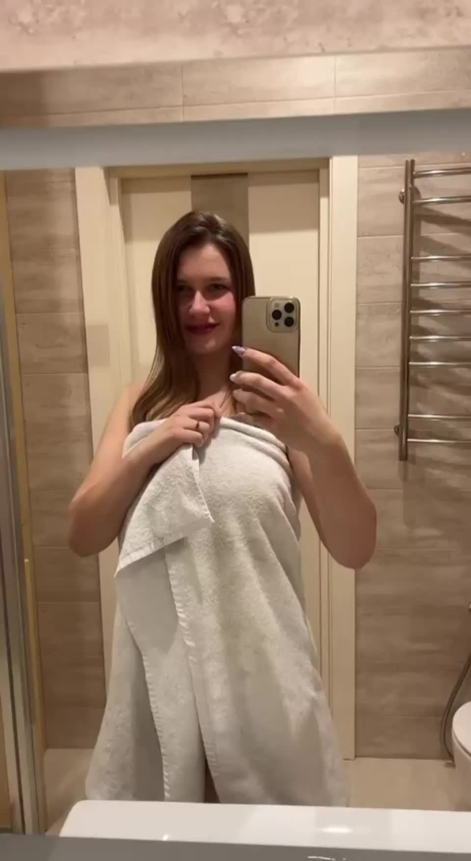 These juicy forms cannot be hidden - free porn video