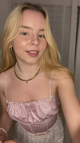 psssht my parents are sleeping - free porn video