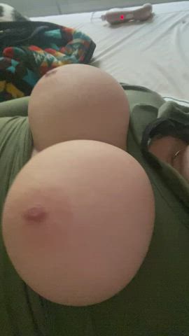 Waiting for my vibrator to charge so I can goon all day 😈 - free porn video