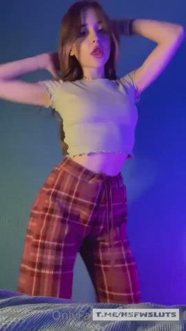 Thick slut waiting for a hard cock - free porn video