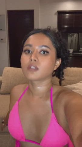 Could use a good pounding, which one of you big cocks can handle this?Could use a good pounding, which one of you big cocks can handle this? - free porn video