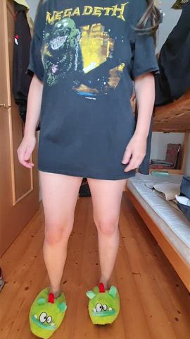If you noticed the slippers you weren't paying attention 😅💕 5'3" [f][51, one kid] - free porn video
