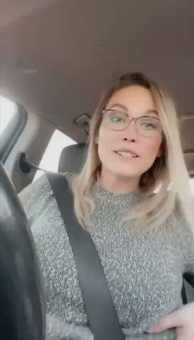 Anyone remind me of her name please? - free porn video