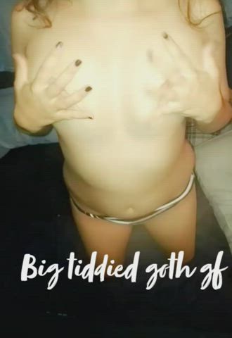 Bouncing and Squeezing - free porn video