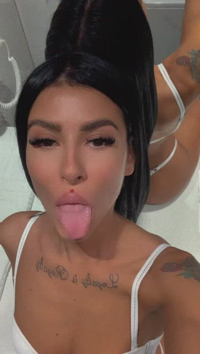 tell me which side u wanna cum in first - free porn video