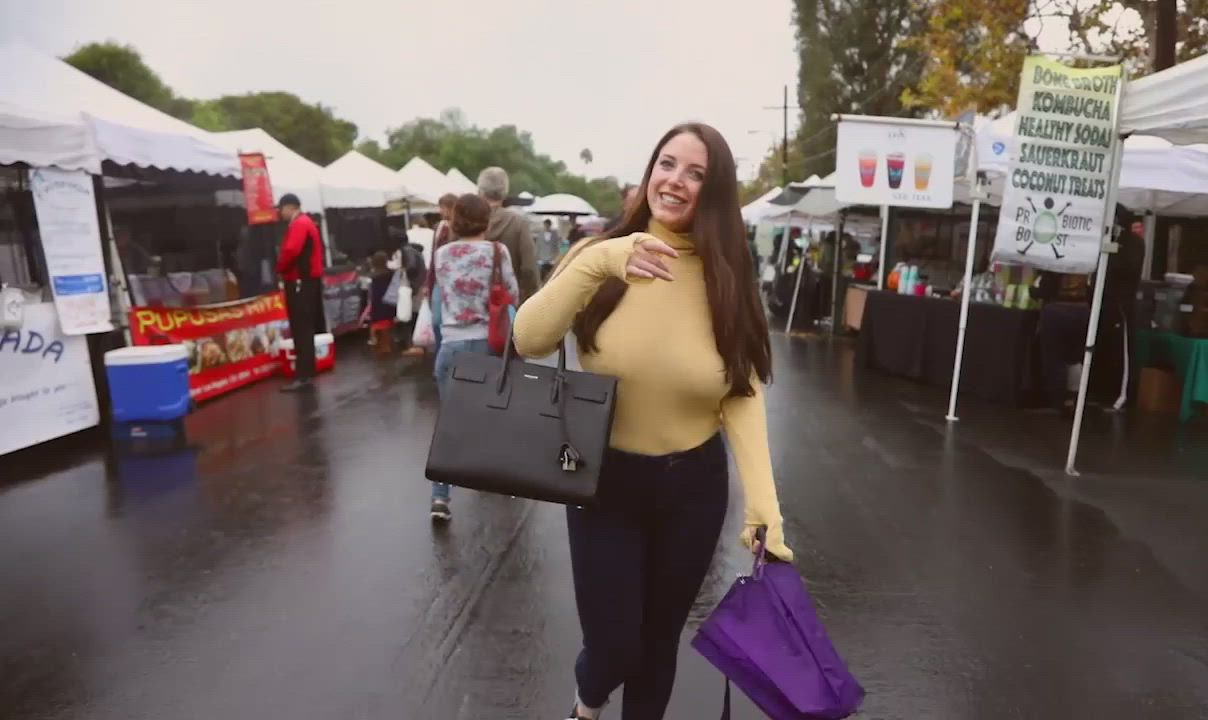 Shaking Her Big Boobs In Public Place - free porn video