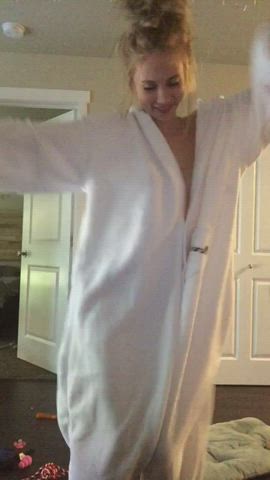 A happy and topless bunny - free porn video