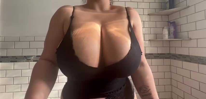 So many bounces and I still get my left one all the way way out, ugh! - free porn video