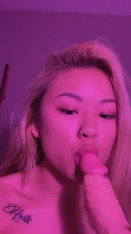 Asian Babe Sucking Tease - free porn video