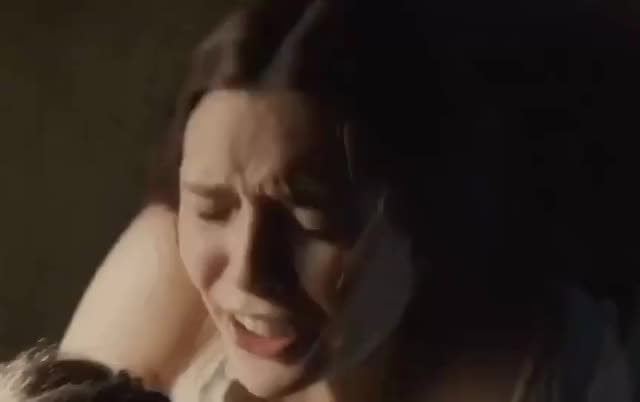If I'm horny and can't decide who to jerk off to, I go straight to Elizabeth Olsen - free porn video