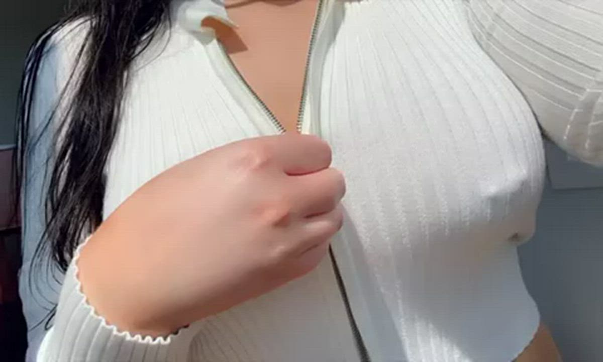 Showing off my tits is so much fun 😉 - free porn video