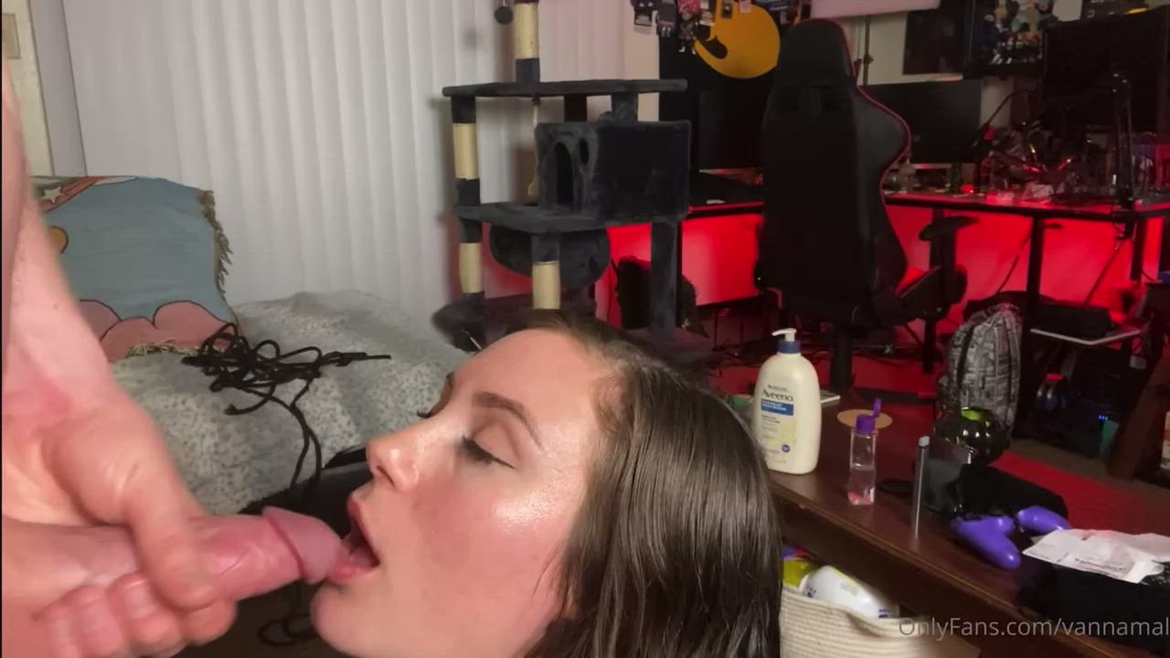 I swallowed it, I swear 😇 - free porn video