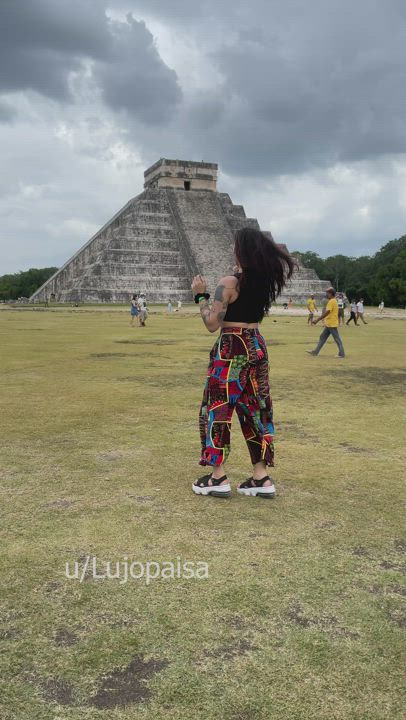 Flashing is one of my favorite things to do while vacationing - free porn video