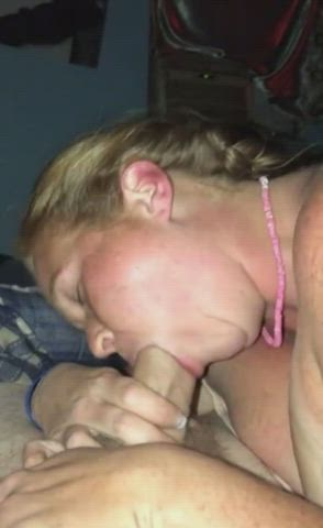 Mature slut loves sucking cock - free porn video