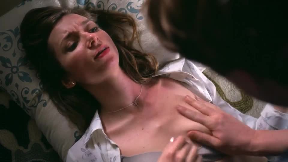 Lauren Lupkus Exposed Breast - free porn video