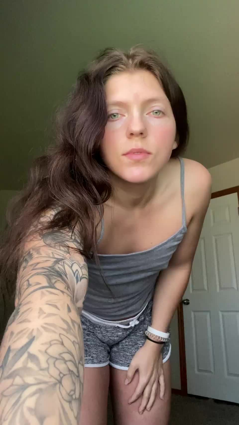 Do I look cute or sexy..? - free porn video
