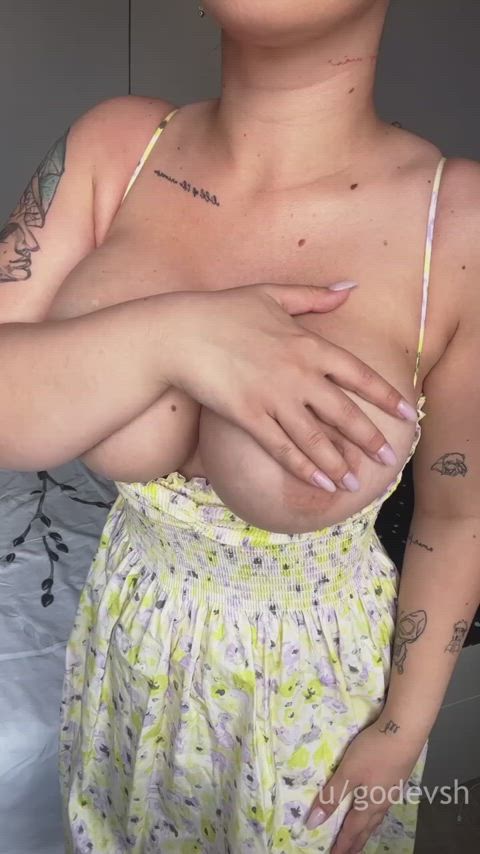IHips and ass made for grabbing - free porn video