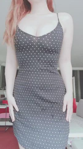 Would you lift my cute dress up and have a qucikie with me? (oc) - free porn video