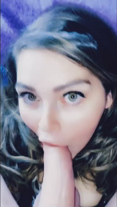 I can't stop SUCKING until he CUMS in my mouth - free porn video