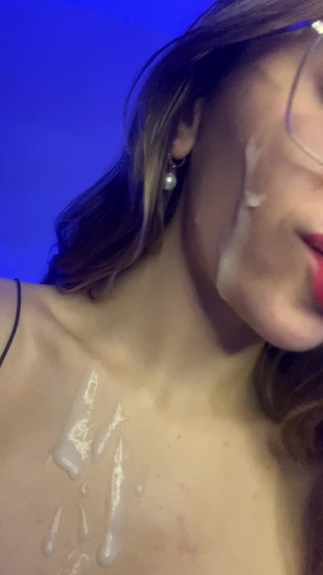 I like to hydrate my face always - free porn video