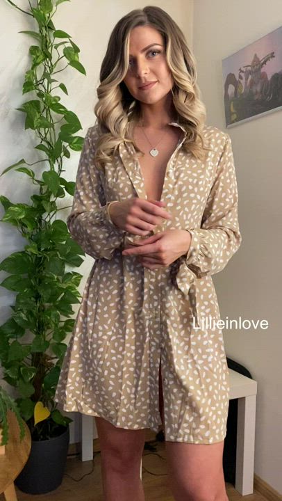 Do smaller body’s get your attention too? 💕 - free porn video