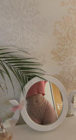 Just looking somewhere to sit down - free porn video