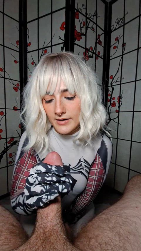Gwenom From Spiderman Stroking Out A Thick Webshot - free porn video