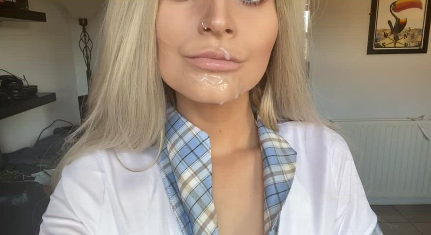 Would you glaze my face? - free porn video