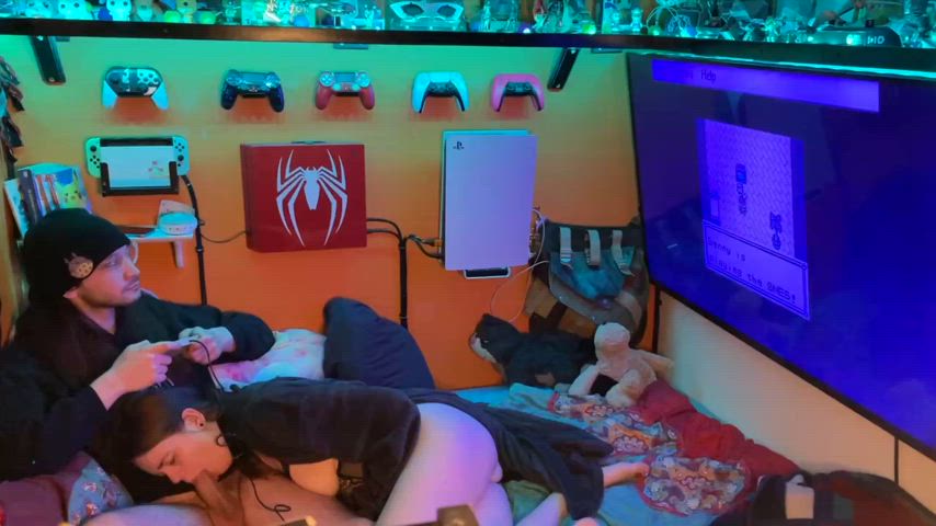 Felt like loading up some old school Pokémon - free porn video