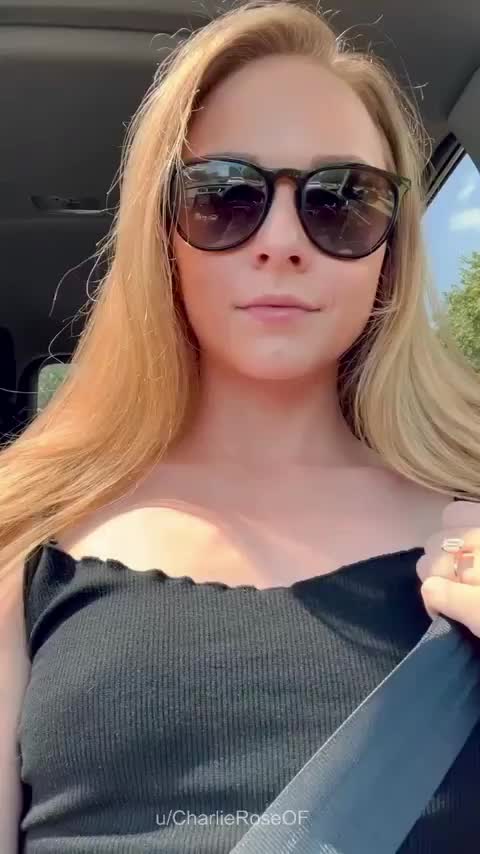 Got a little too bored in traffic😜 - free porn video