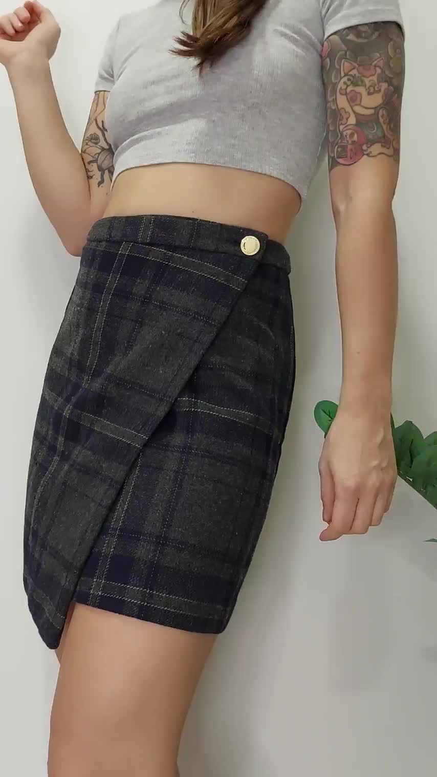 My booty is ready for you to bite it - free porn video