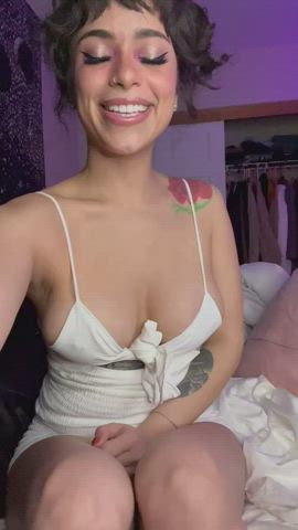 Netflix and chill with me? - free porn video