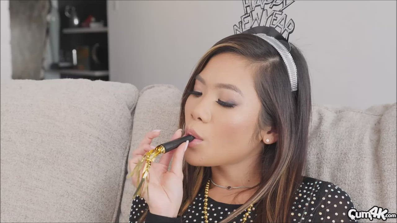 Vina Sky - New Year Creampie - free porn video